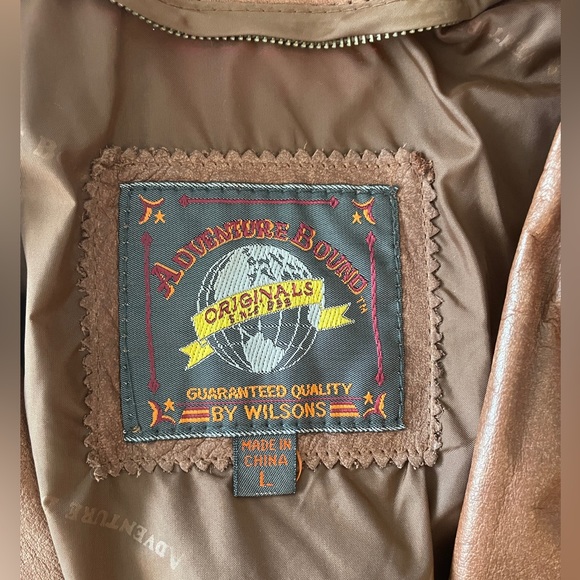 Vintage brown leather jacket with belt - Picture 3 of 3